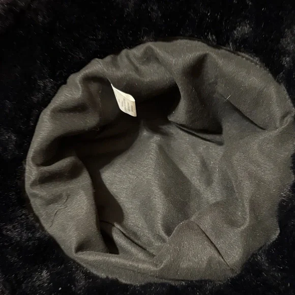 Ed Hardy Black Faux Fur Hat with Embroidery Art NWT - Picture 9 of 10